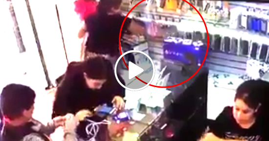 Robó una playstation 4