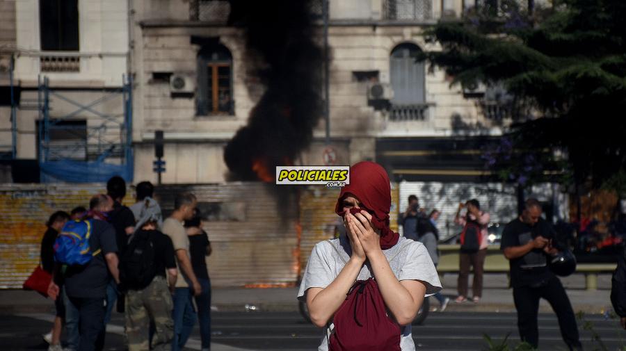 Congreso-represion-reforma-previsional-181217-40