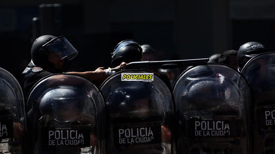 Congreso-represion-reforma-previsional-181217-26