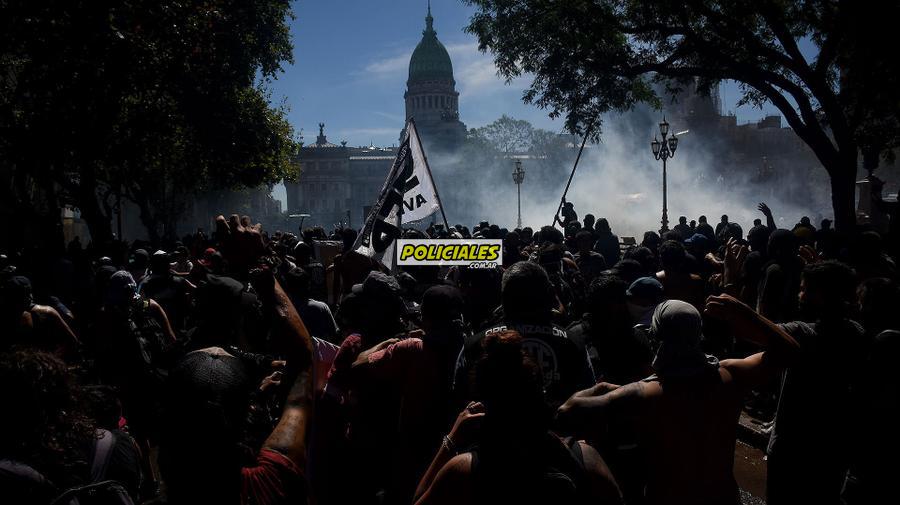 Congreso-represion-reforma-previsional-181217-1