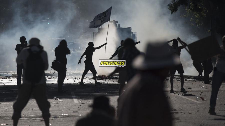 Congreso-represion-reforma-previsional-181217-54