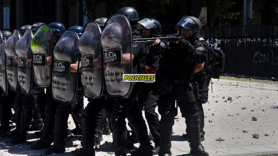 Congreso-represion-reforma-previsional-181217-14